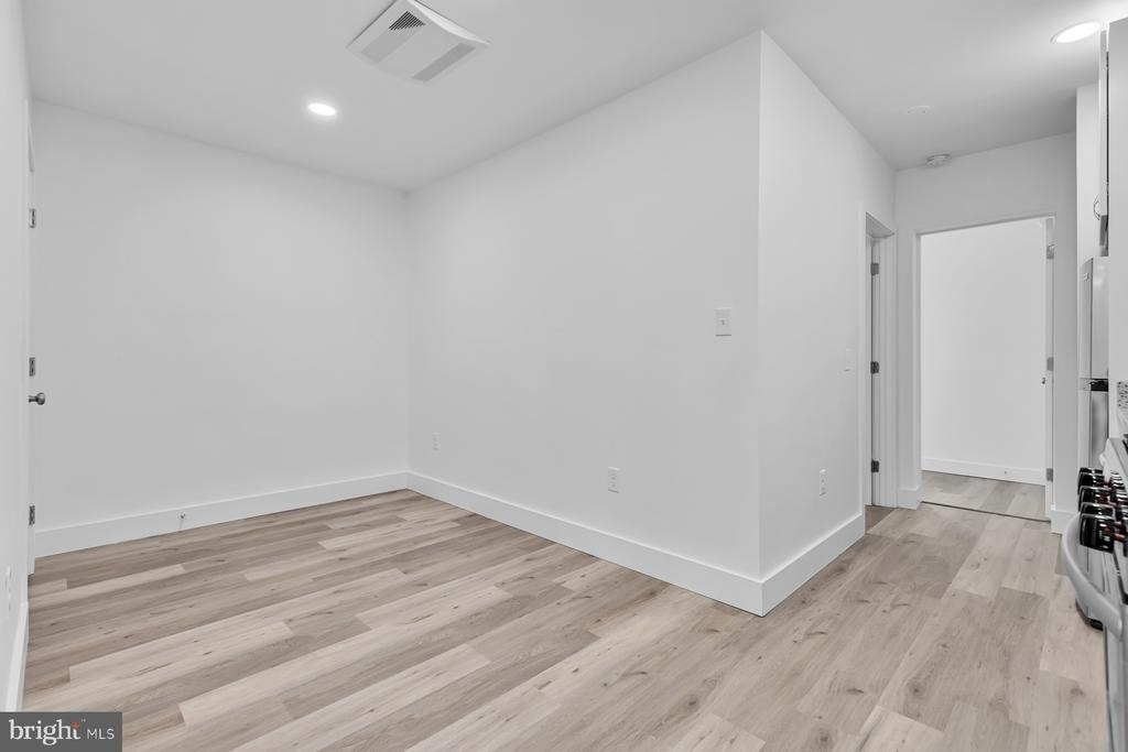 1353 Nicholson Street Nw - Photo 16