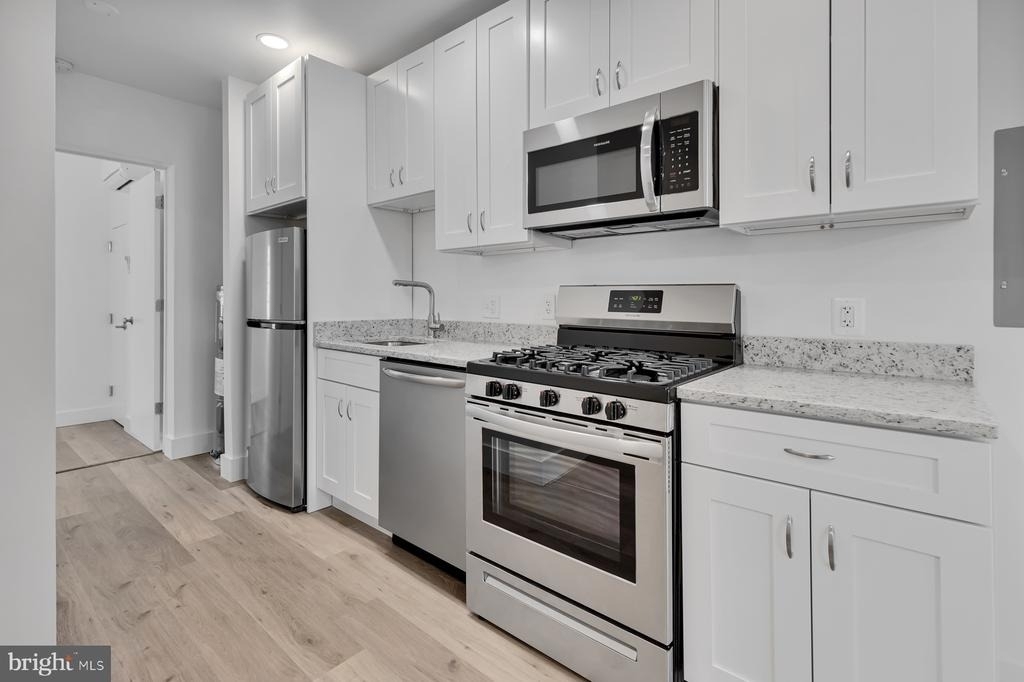 1353 Nicholson Street Nw - Photo 0