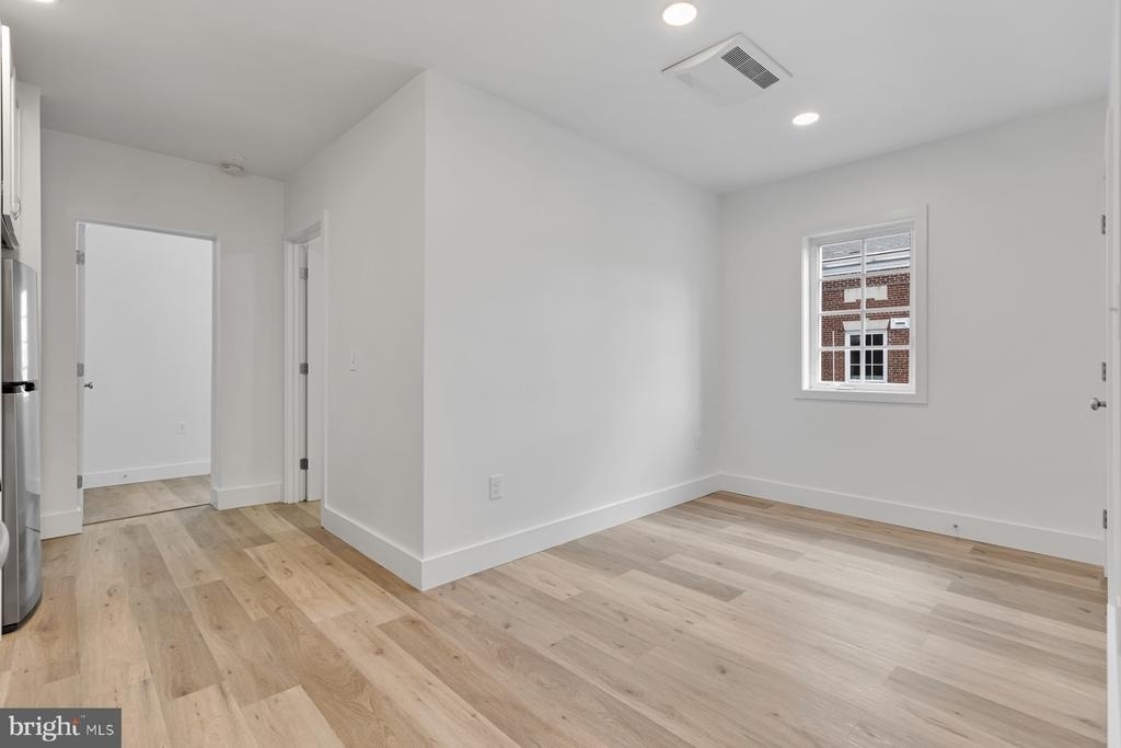 1353 Nicholson Street Nw - Photo 8