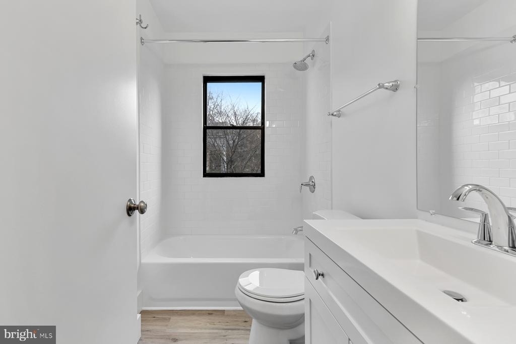 1353 Nicholson Street Nw - Photo 12