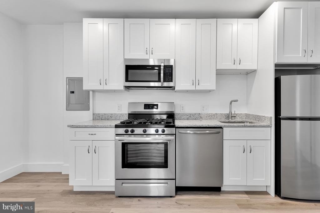 1353 Nicholson Street Nw - Photo 1