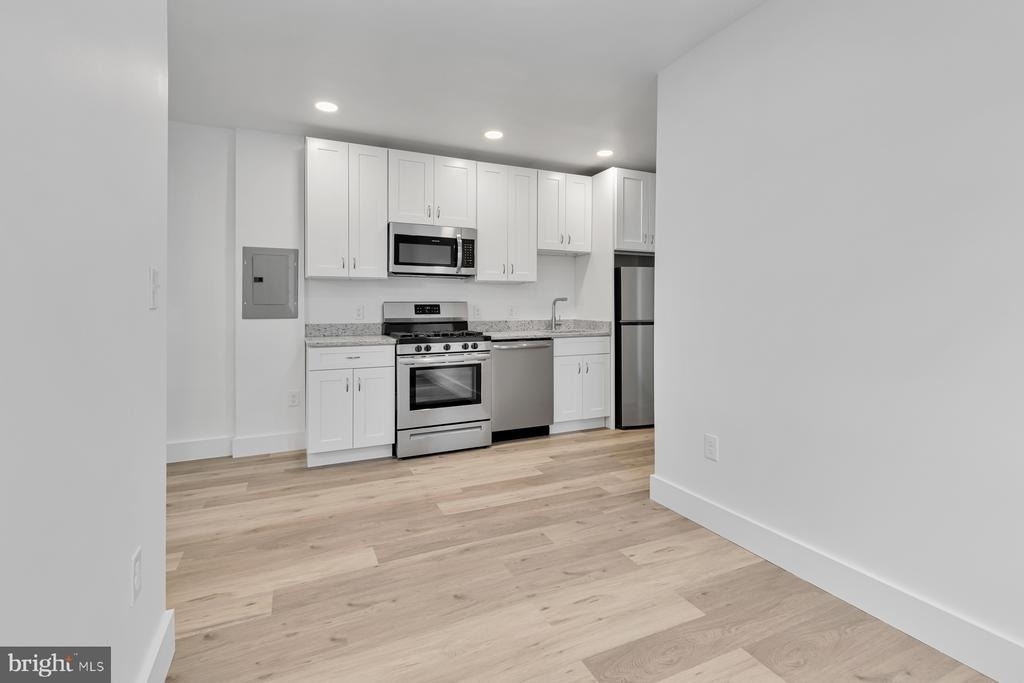 1353 Nicholson Street Nw - Photo 4