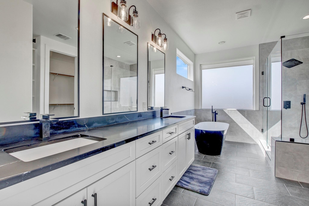 4703 Louis Ave - Photo 20