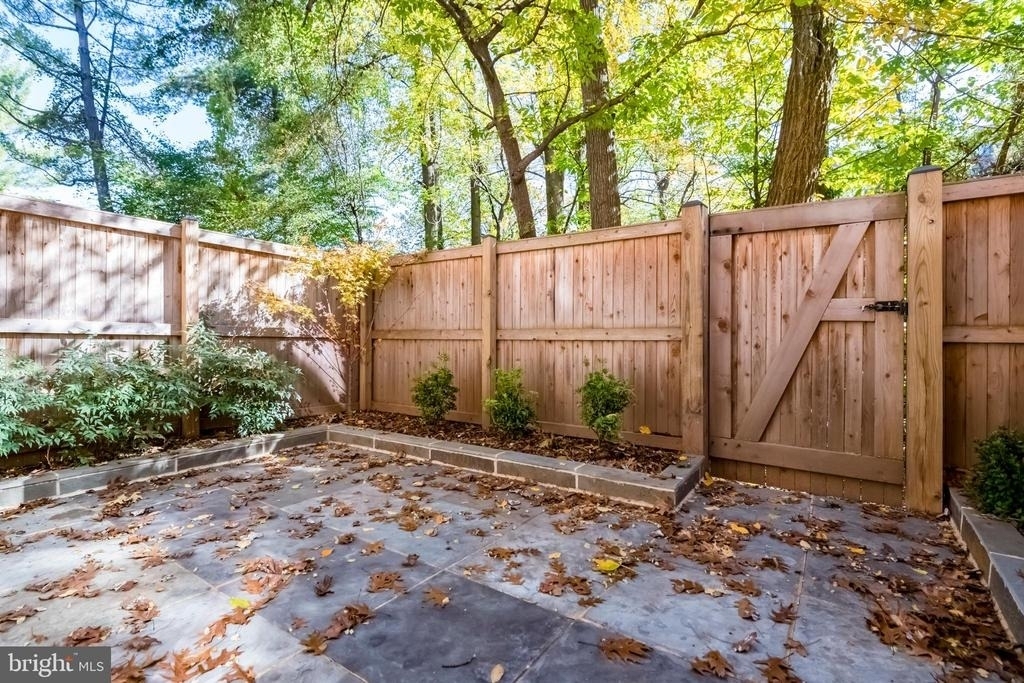 3221 Sutton Place Nw - Photo 25