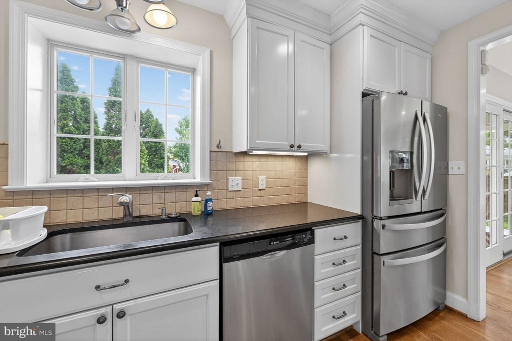 5105 34th Street Nw - Photo 9