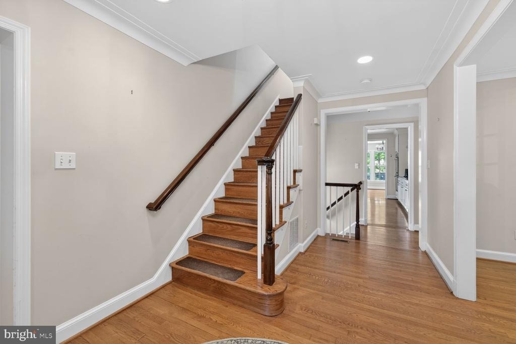 5105 34th Street Nw - Photo 2