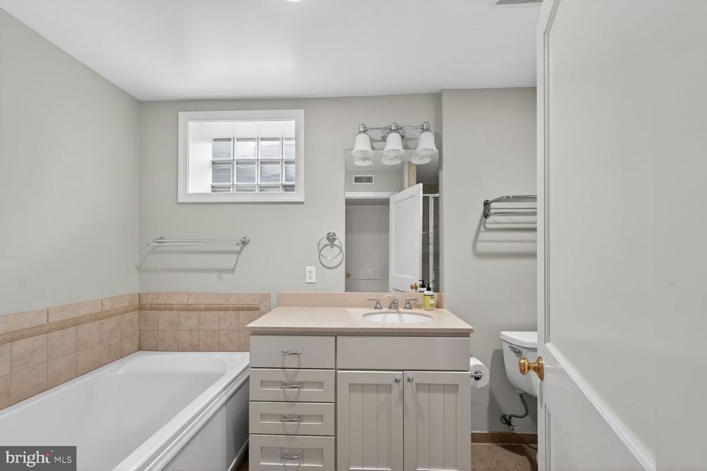 5105 34th Street Nw - Photo 25