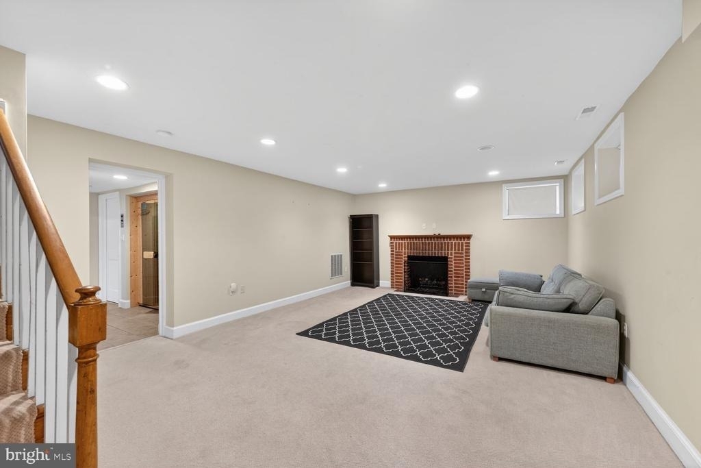 5105 34th Street Nw - Photo 16