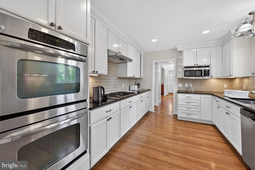 5105 34th Street Nw - Photo 11