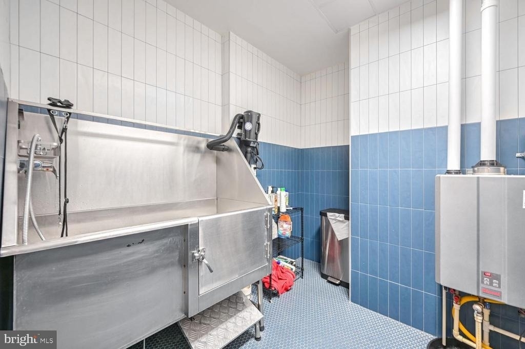 37 L Street Se - Photo 20