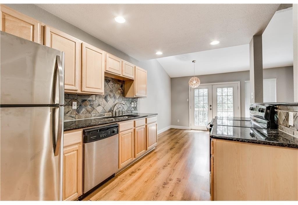 5107 Leralynn St - Photo 3