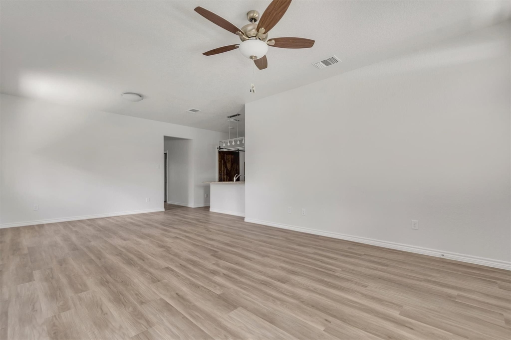 1118 Zora Dr - Photo 7