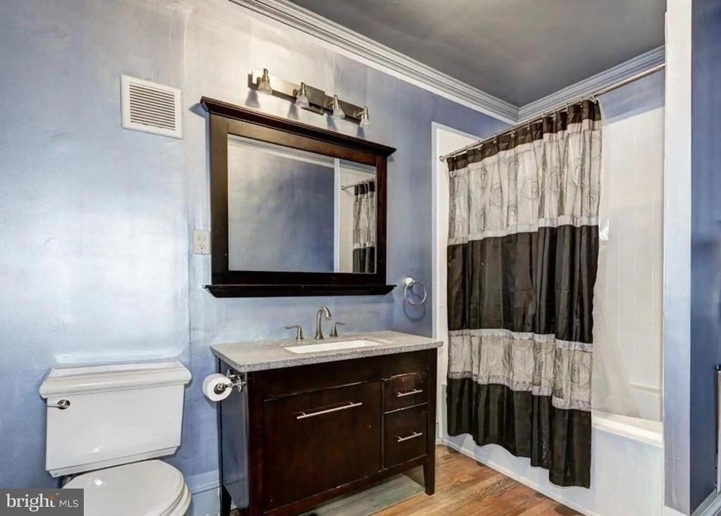 2116 37th Street Nw - Photo 9