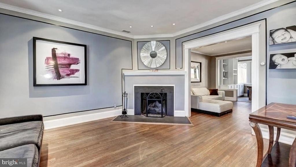 2116 37th Street Nw - Photo 3