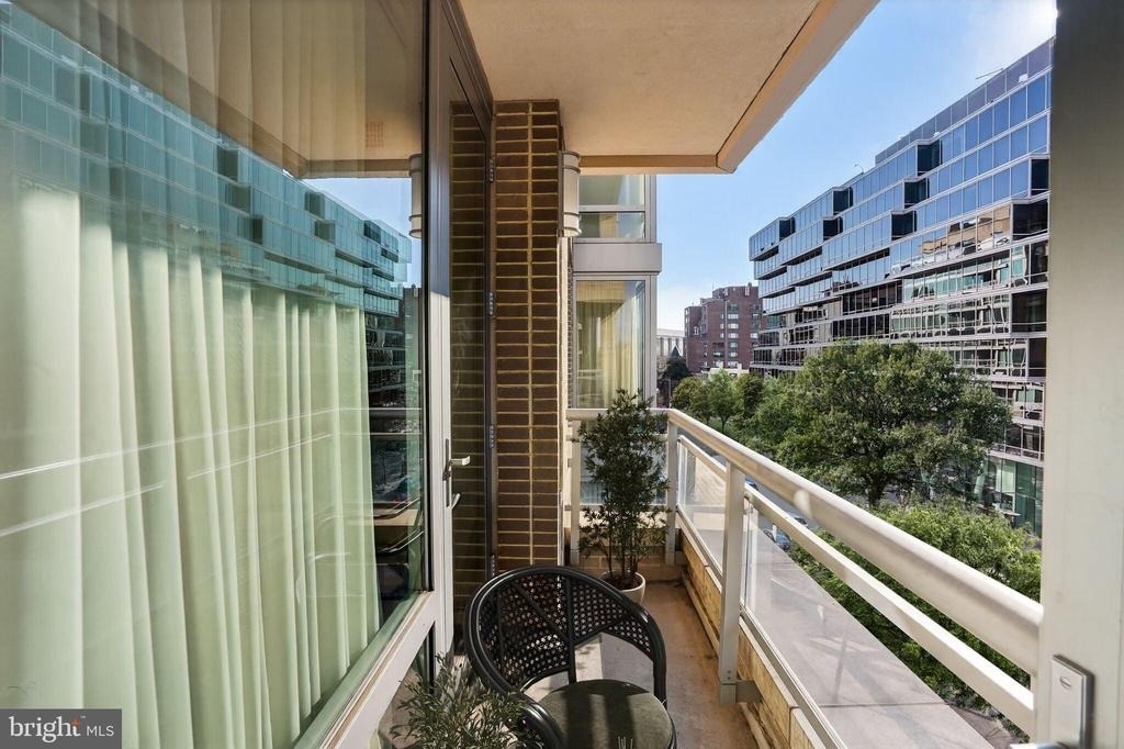 1155 23rd Street Nw - Photo 4