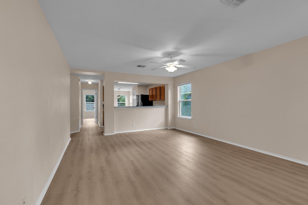 111 David Dr - Photo 3