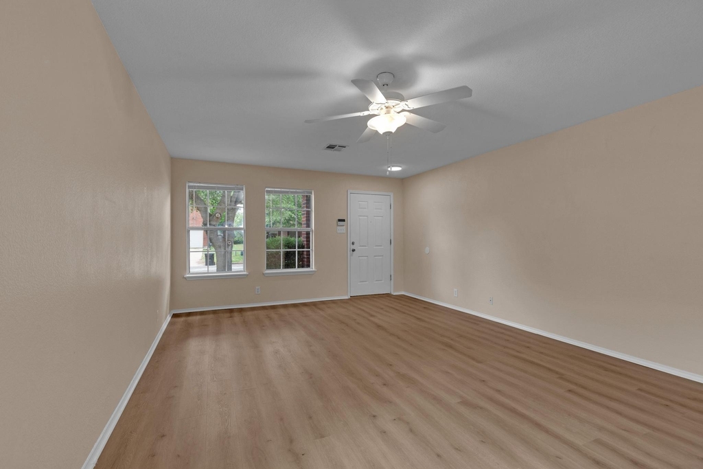 111 David Dr - Photo 5