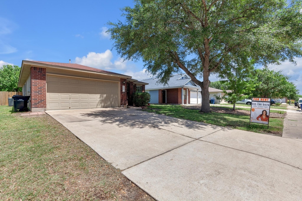111 David Dr - Photo 1
