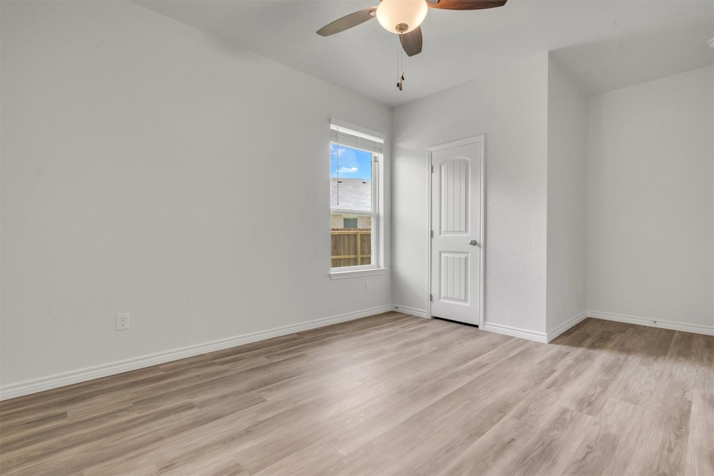 1118 Zora Dr - Photo 14