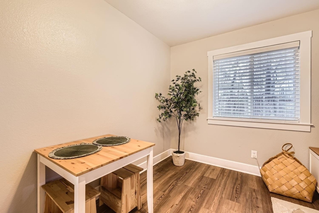 6108 Calmar Cv - Photo 10