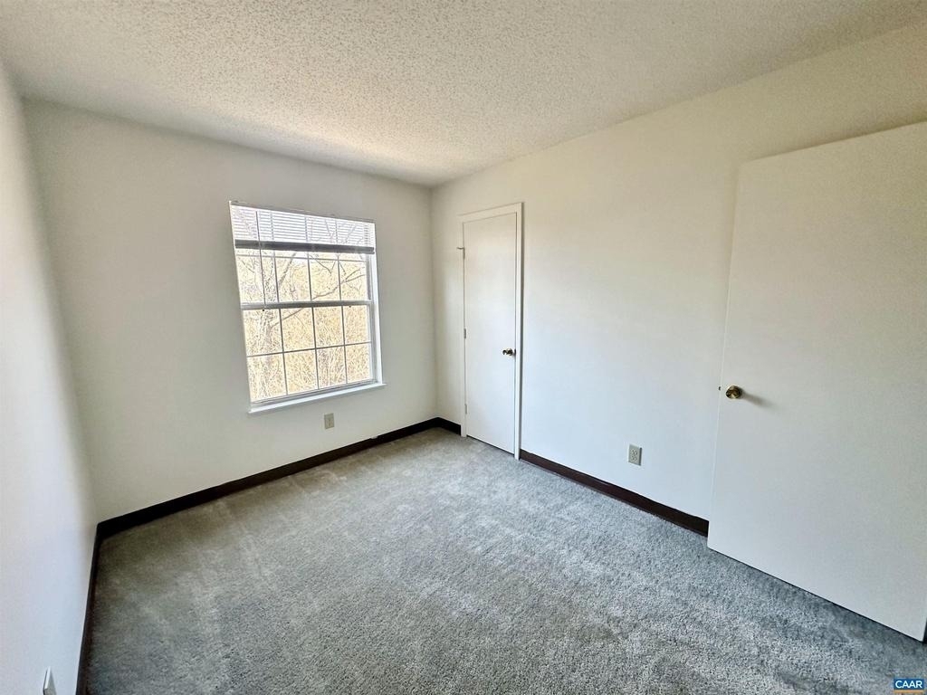 1224 Smith St - Photo 2