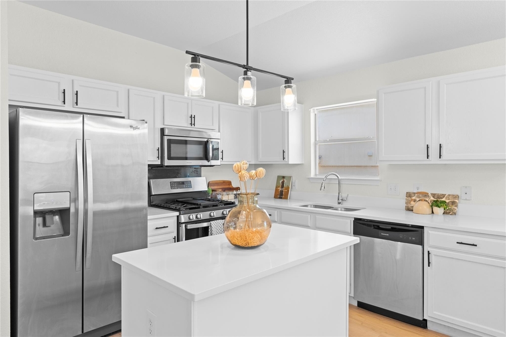 406 Covent Dr - Photo 5