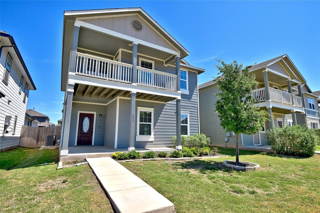 317 Clearlake Dr - Photo 2