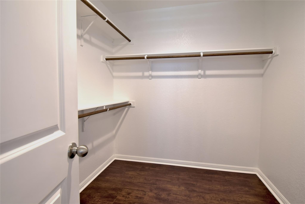 317 Clearlake Dr - Photo 16