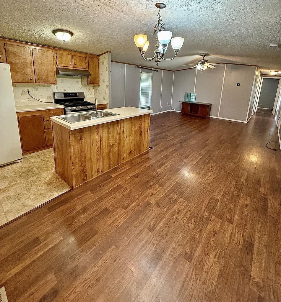 3075 Fm 2001 - Photo 6