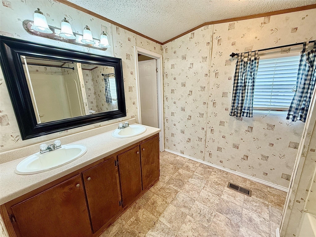 3075 Fm 2001 - Photo 13