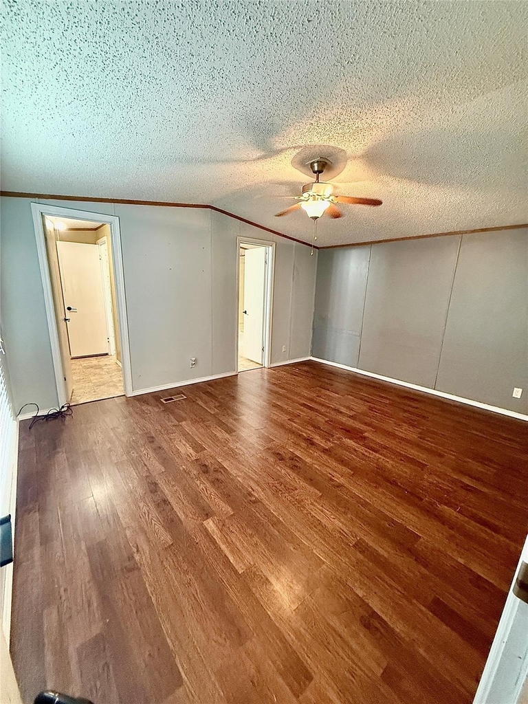3075 Fm 2001 - Photo 9