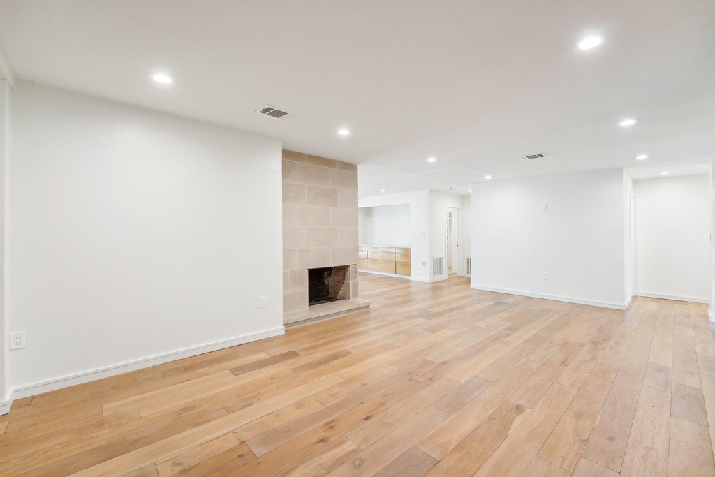 3927 Balcones Dr - Photo 14