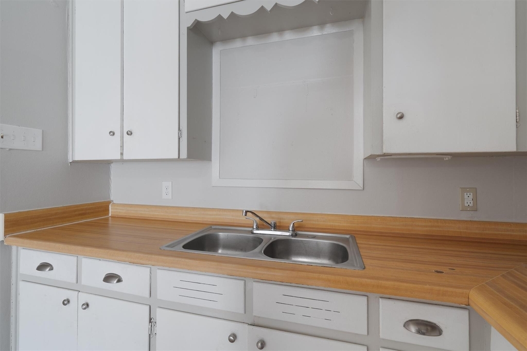 1012 Barbara Dr - Photo 5