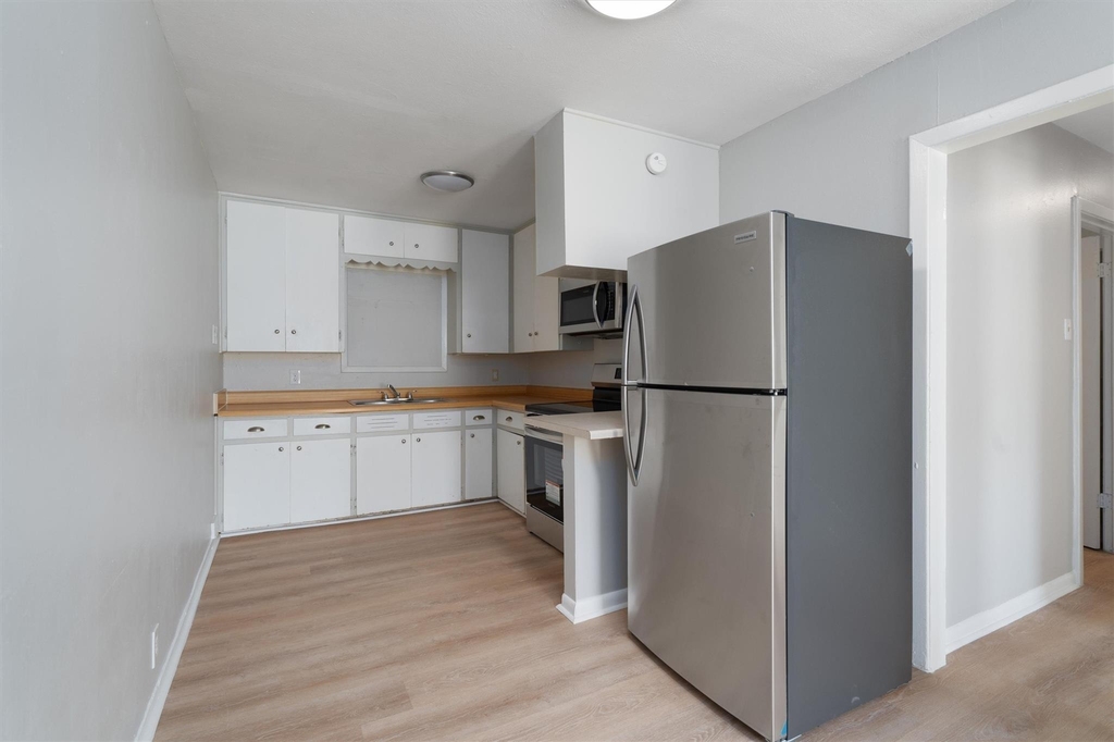 1012 Barbara Dr - Photo 4