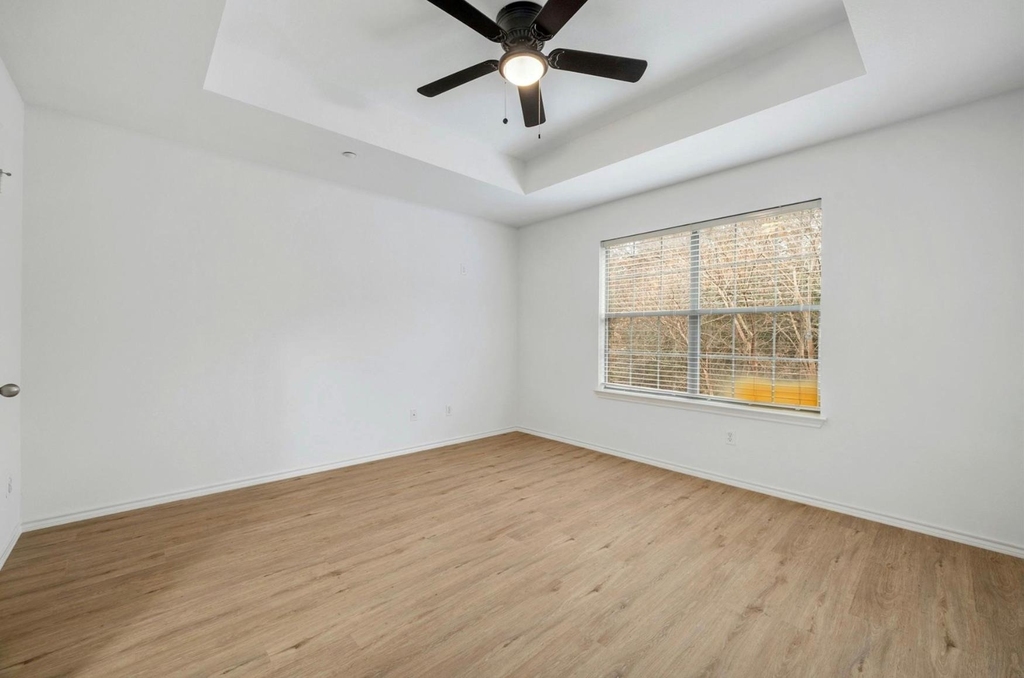1310 W Parmer Ln - Photo 26