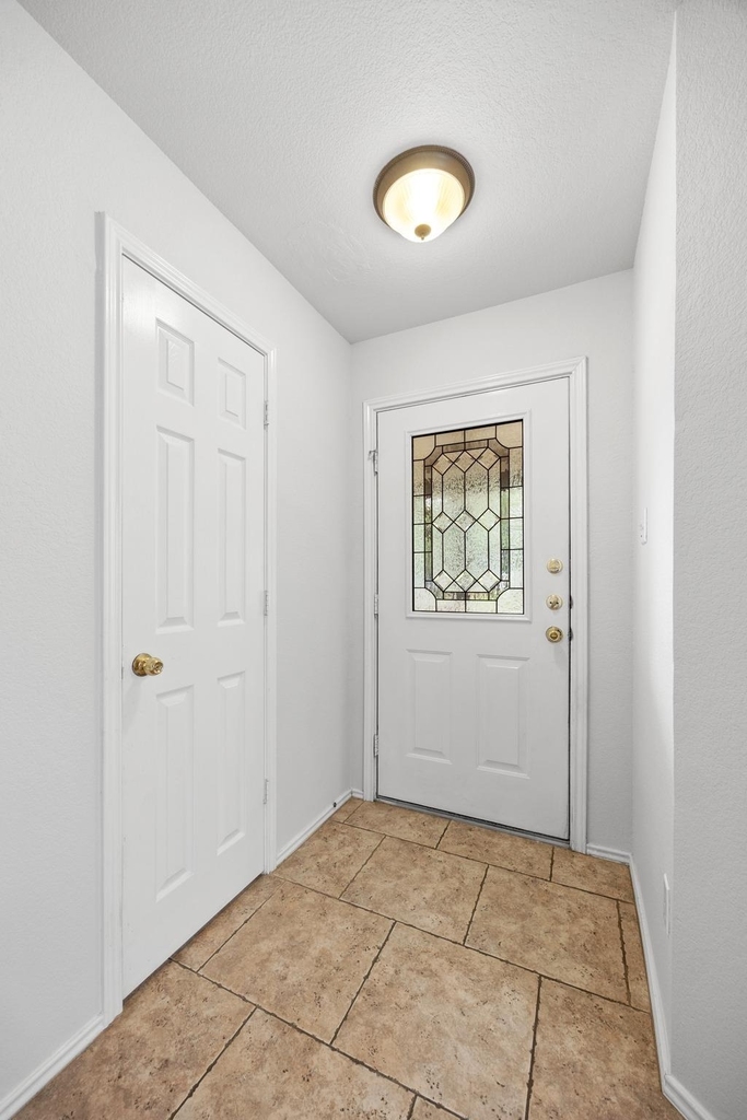 105 Fire Island Dr - Photo 3