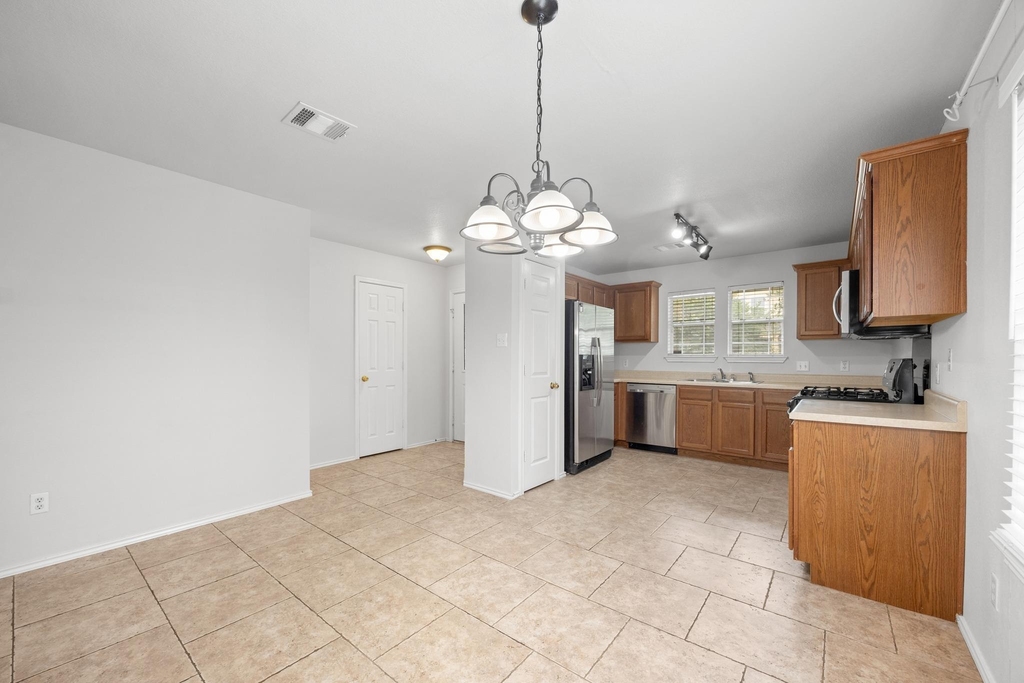 105 Fire Island Dr - Photo 6