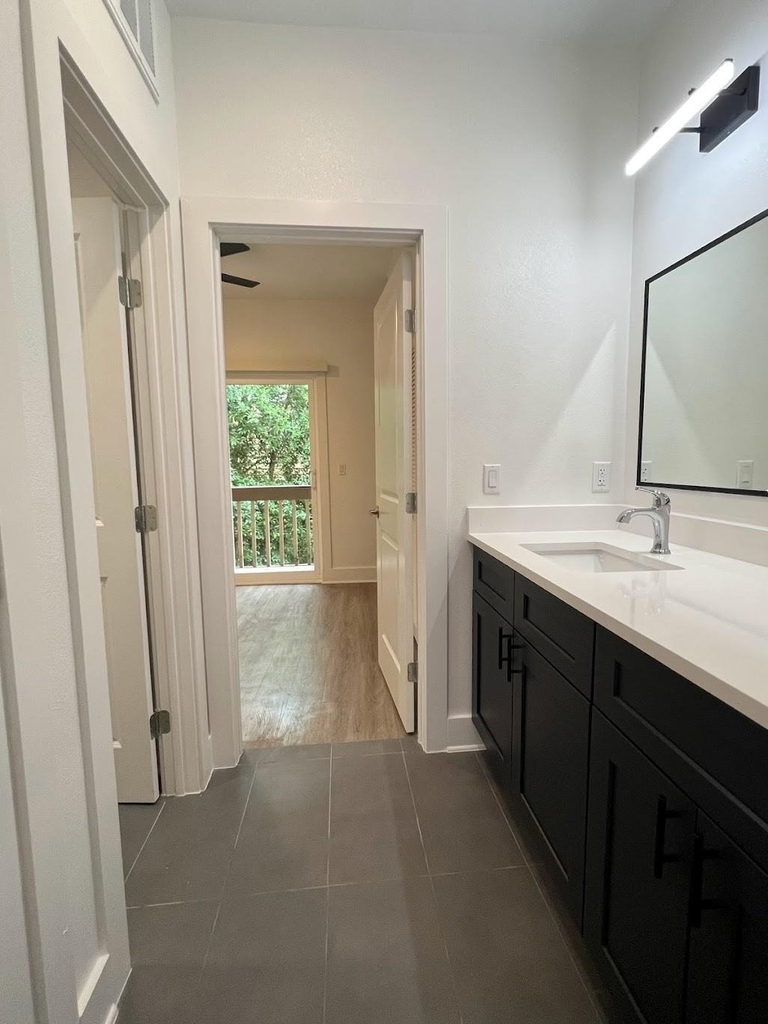 2210 Pearl St - Photo 6