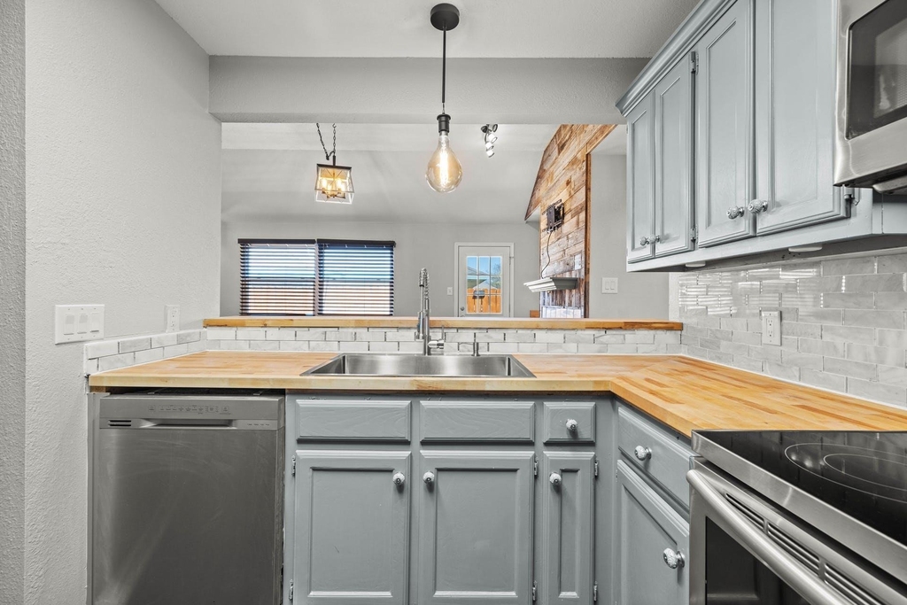 820 Mica Ln - Photo 13