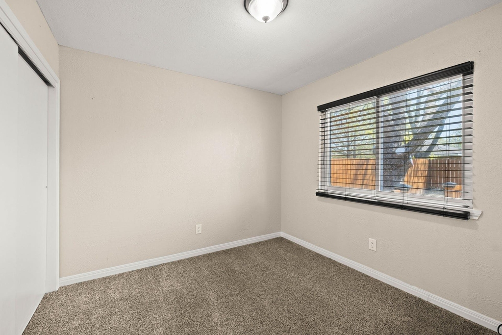 820 Mica Ln - Photo 20