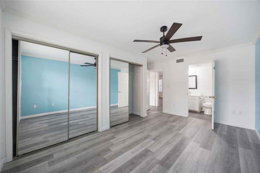501 W 26th St - Photo 10