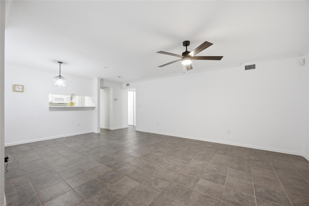 501 W 26th St - Photo 15