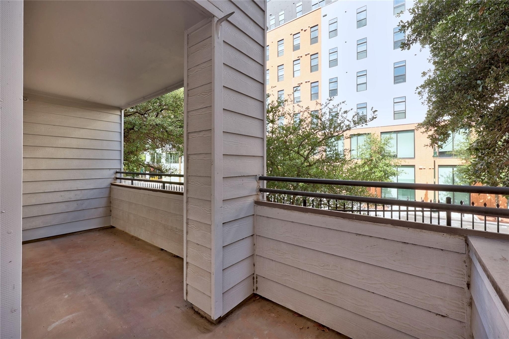 501 W 26th St - Photo 24