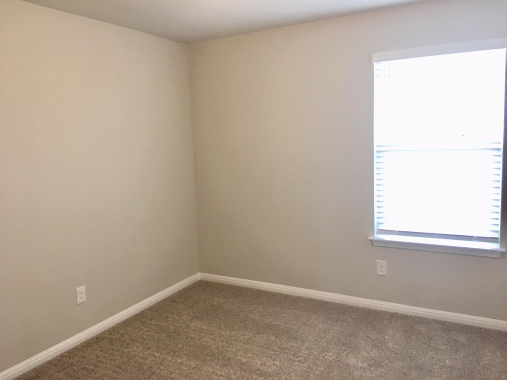 3073 Blantyre Bnd - Photo 17
