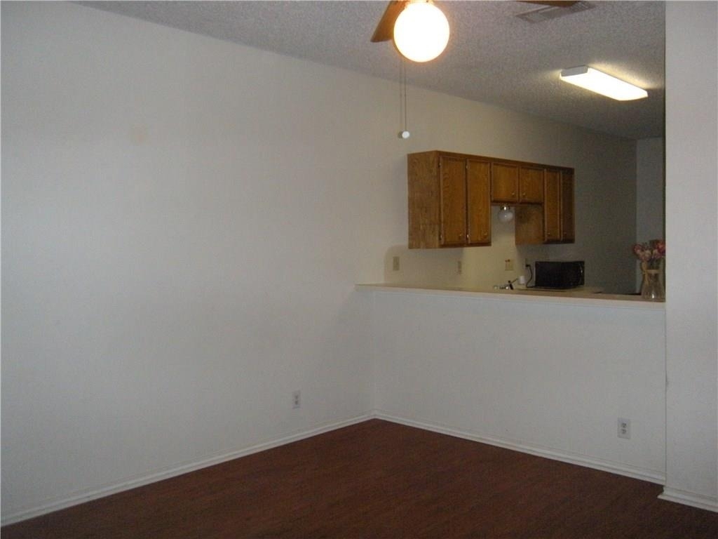 2414 Longview Street - Photo 4