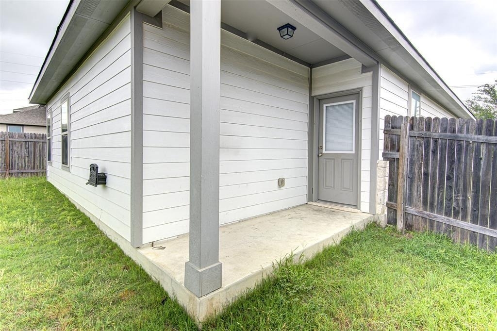 1311 Hazelton Cv - Photo 24
