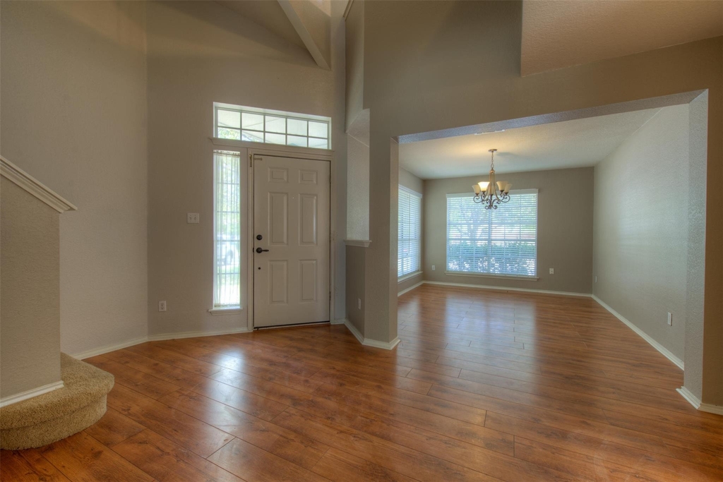 14721 Noya Dr - Photo 3