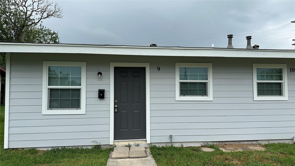 1231 N Lbj Dr - Photo 0