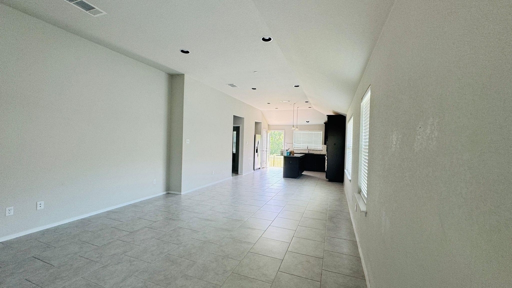 2800 Joe Dimaggio Blvd - Photo 5