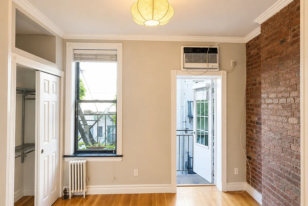 250 Mott Street, Unit 7 - Photo 5